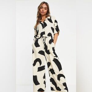 Black and White Women's Jumpsuit